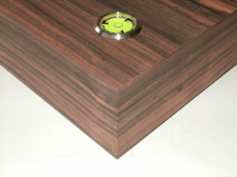 Garrard 301 Makassar 08